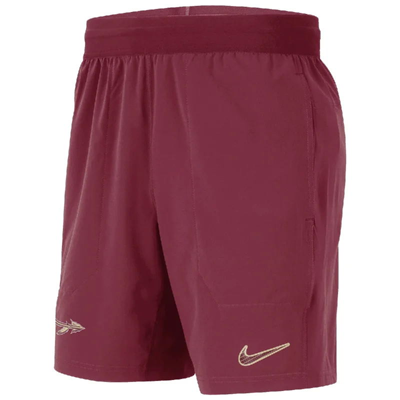 Men's High-Waisted Pants for a Retro StyleNike Men's Spear Logo Dri-fit Woven Short - Garnet