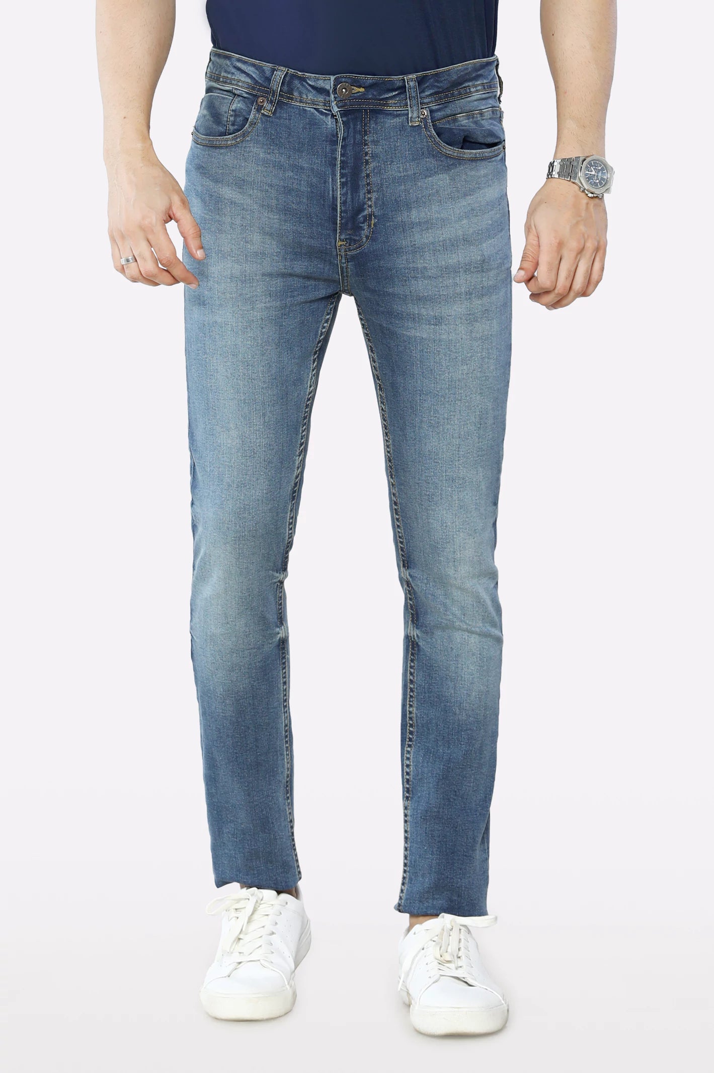 Fashion-Forward Men's JeansMedium Blue Slim Fit Jeans